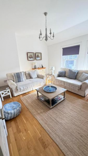 Harbour Retreat Padstow - Entire Apartment in the beautiful old town of Padstow Harbour